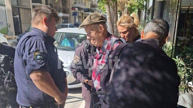 Φωτογραφία ντοκουμέντο από τη σύλληψη του 89χρονου στην Πάτρα