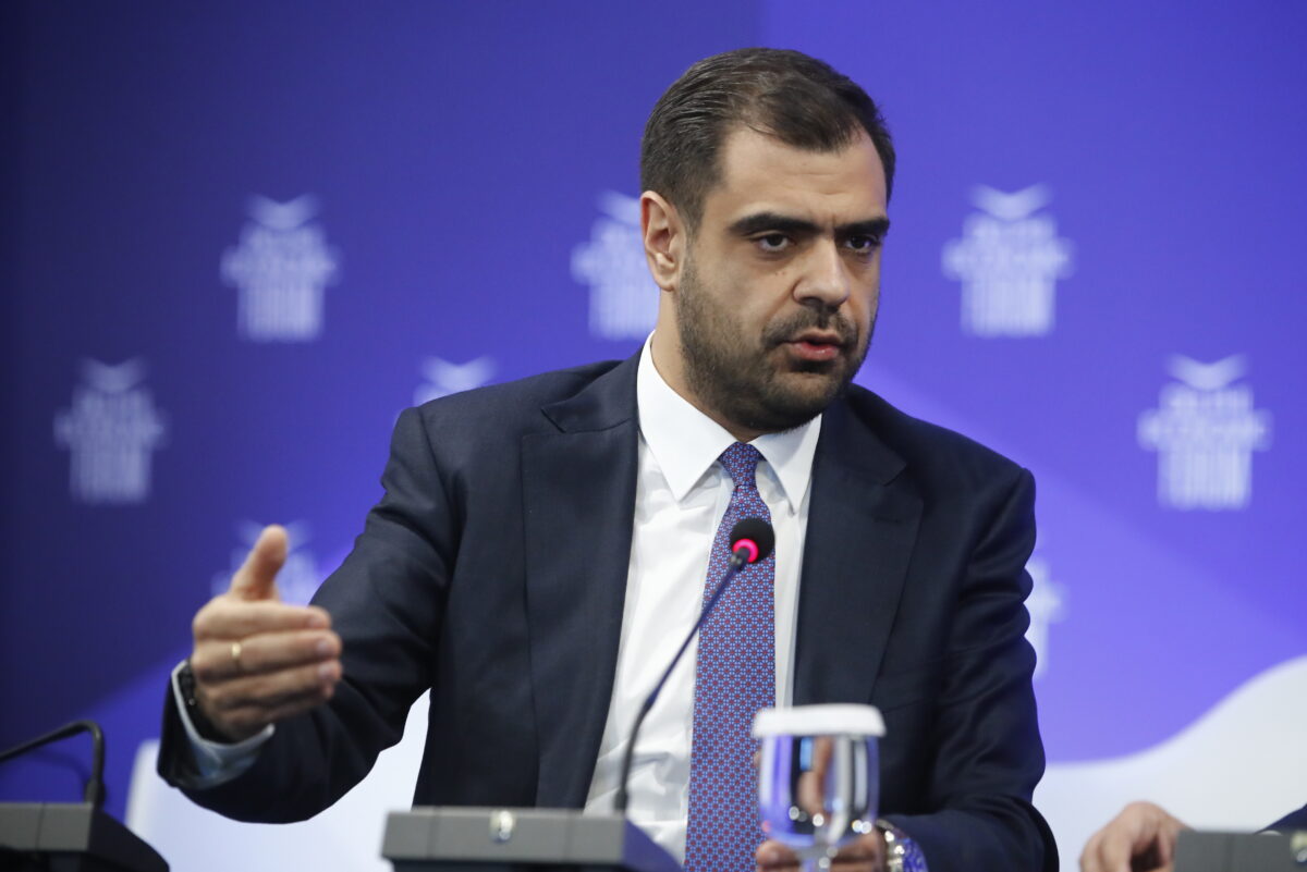 ΠΑΣΟΚ κατά Μαρινάκη: «Μετρ της παραπλάνησης και της προπαγάνδας»