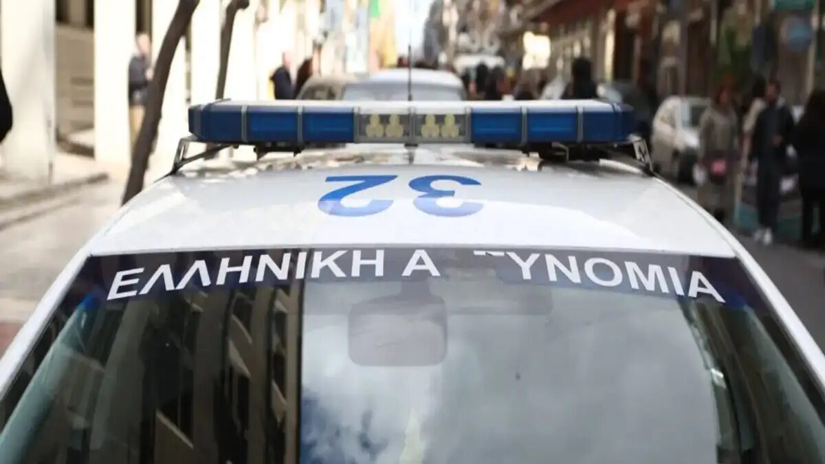 Περιπολικό της ελληνικής αστυνομίας