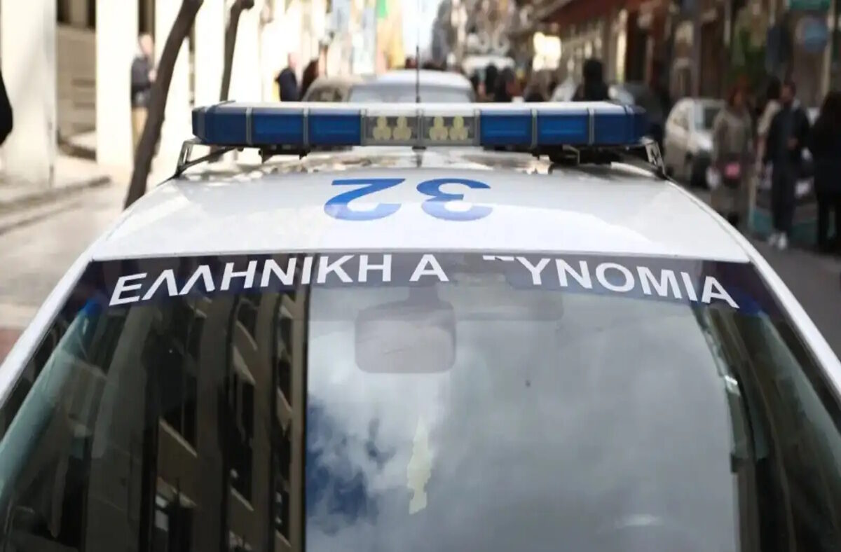 Περιπολικό της ελληνικής αστυνομίας