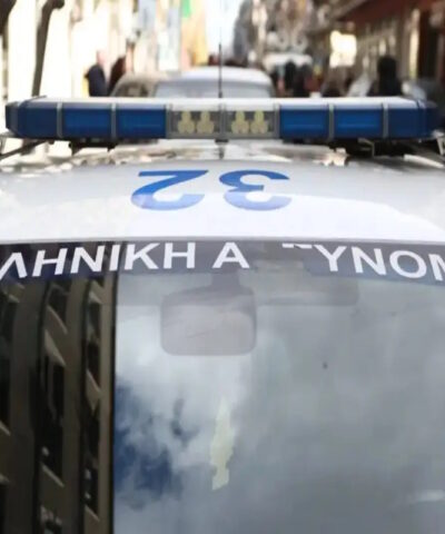 Περιπολικό της ελληνικής αστυνομίας