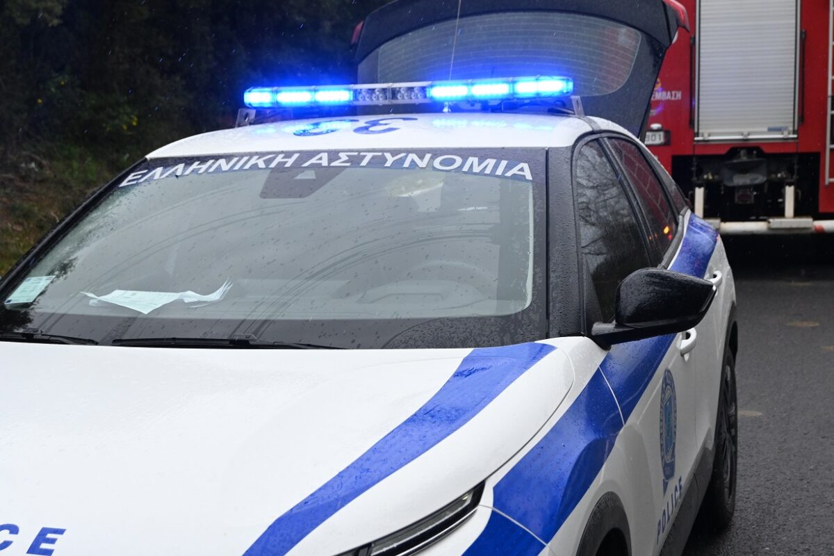 Τέμπη: Εμπρηστική επίθεση στο αυτοκίνητο του πραγματογνώμονα Δημήτρη Καρώνη