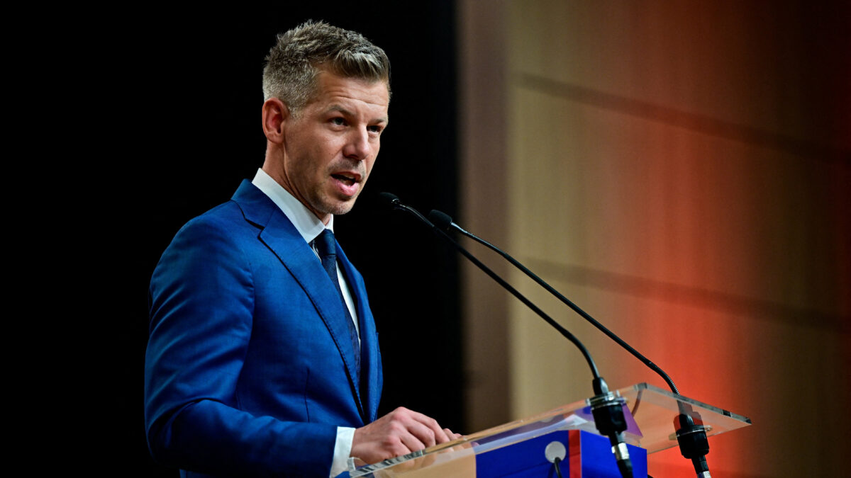 Πέτερ Μαγιάρ