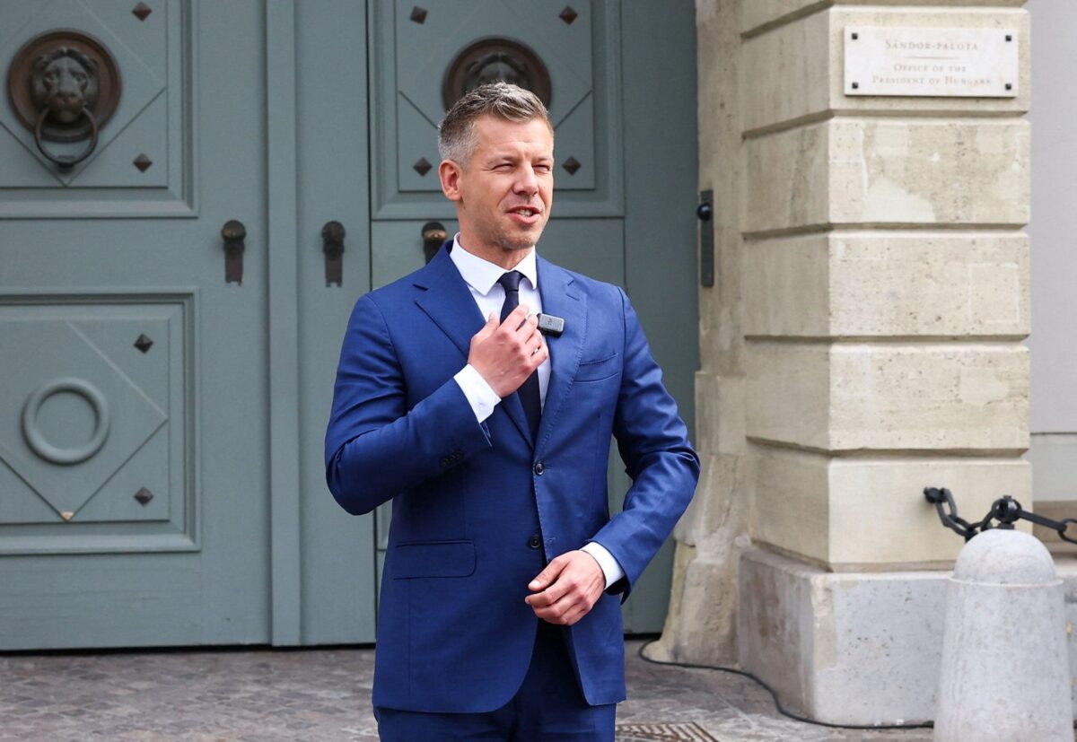 Ουγγαρία: Από γραφείο κοντά στο Κοινοβούλιο θα κυβερνήσει ο Μαγιάρ, κι όχι από το «Παλάτι» του Όρμπαν