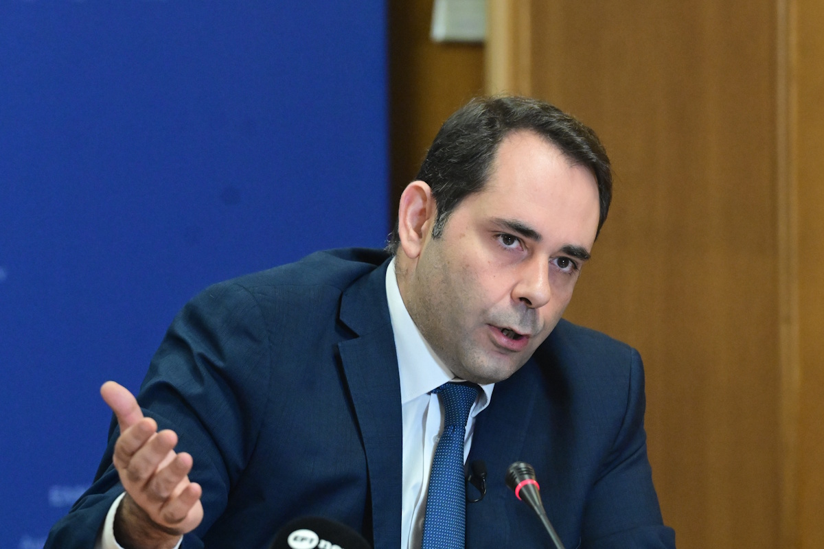 Θάνος Πετραλιάς