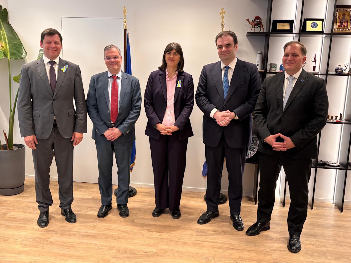 Συνάντηση Πιερρακάκη – Κοβέσι στην ΑΑΔΕ για τα τελωνεία