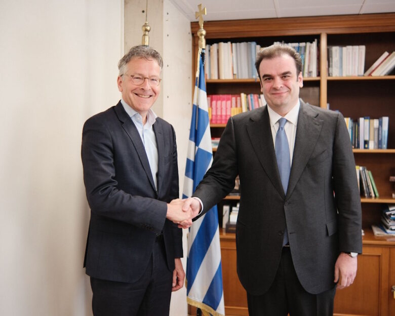 Ο Γερούν Ντάισελμπλουμ, πρώην πρόεδρος του Euroroup και ο ΥΠΟΙΚ Κυριάκος Πιερρακάκης