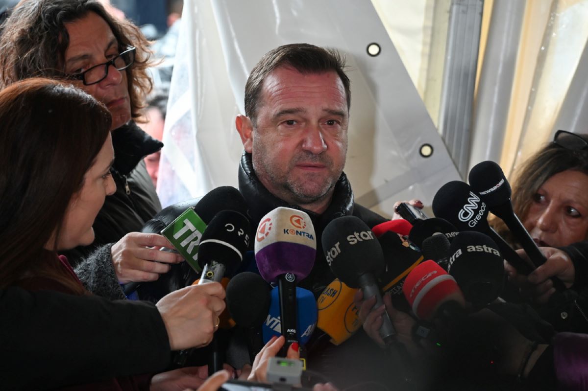 Ο Νίκος Πλακιάς σε δηλώσεις του στους δημοσιογράφους έξω από τη δικαστική αίθουσα / ΑΠΕ-ΜΠΕ