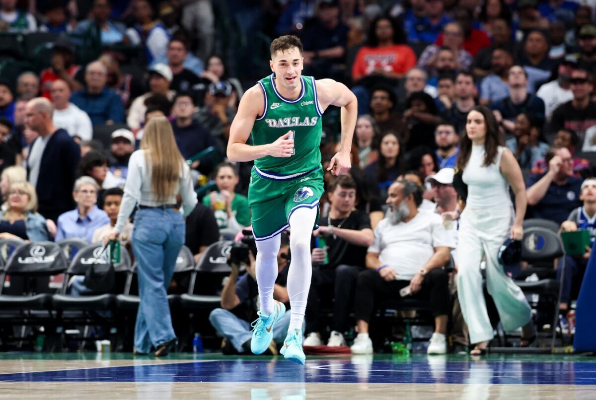 Ο Τζον Πουλακίδας