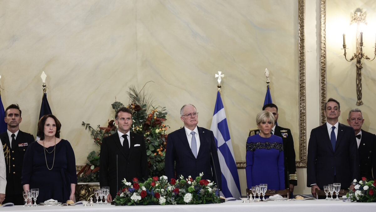 Επίσημο δείπνο του Προέδρου της Ελληνικής Δημοκρατίας, Κωνσταντίνου Τασούλα προς τιμή του Προέδρου της Γαλλίας, Emanuel Macron