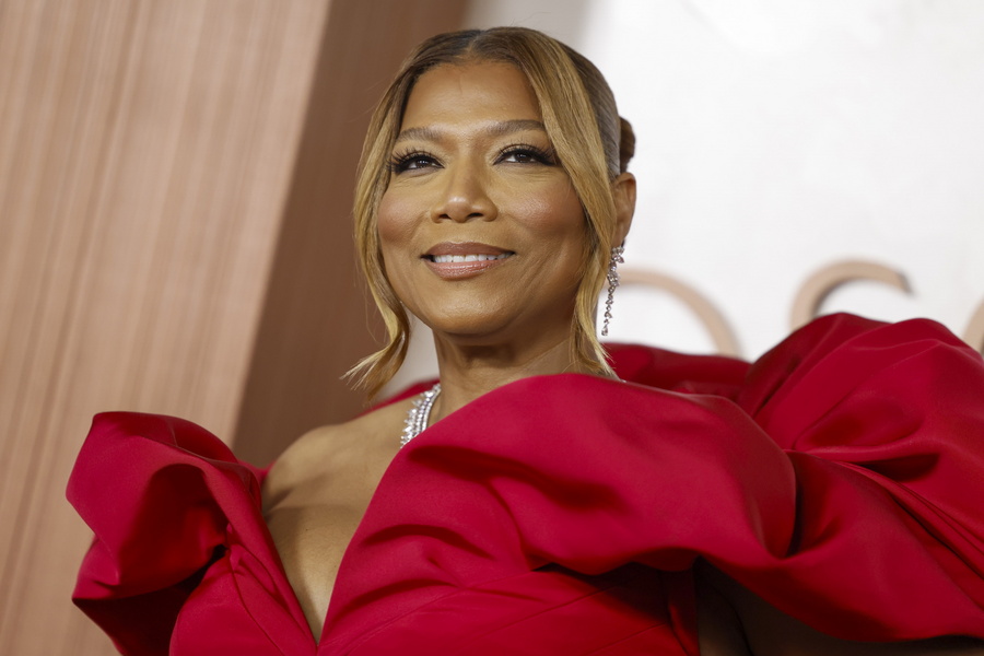 epa11936112 American actor and singer Queen Latifah arrives on the red carpet during the 97th annual Academy Awards ceremony at the Dolby Theatre in the Hollywood neighborhood of Los Angeles, California, USA, 02 March 2025. EPA/CAROLINE BREHMAN