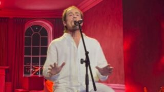 Παναγιώτης Ραφαηλίδης ως Γιάννης Πάριος