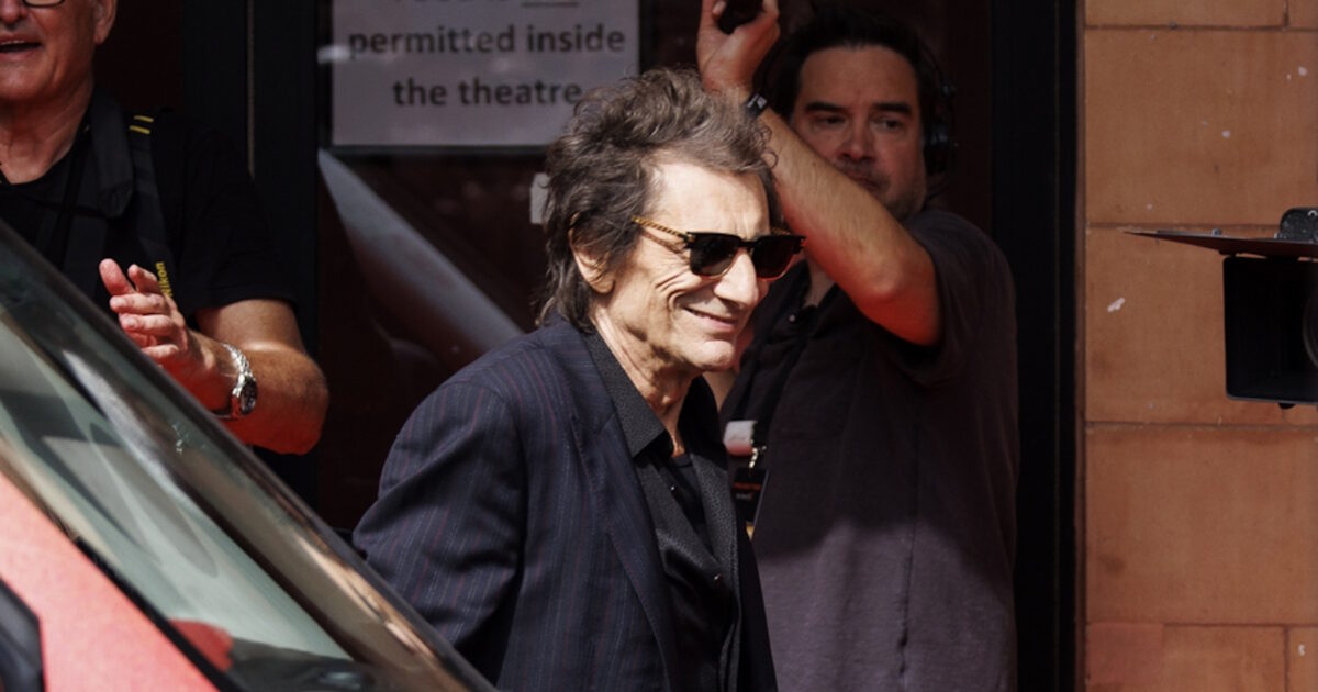 Ρόνι Γουντ: Ο εμβληματικός κιθαρίστας των Rolling Stones ετοιμάζεται για σόλο συναυλία στο Λονδίνο το καλοκαίρι