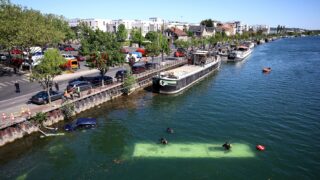 Λεωφορείο κατέληξε στον Σηκουάνα