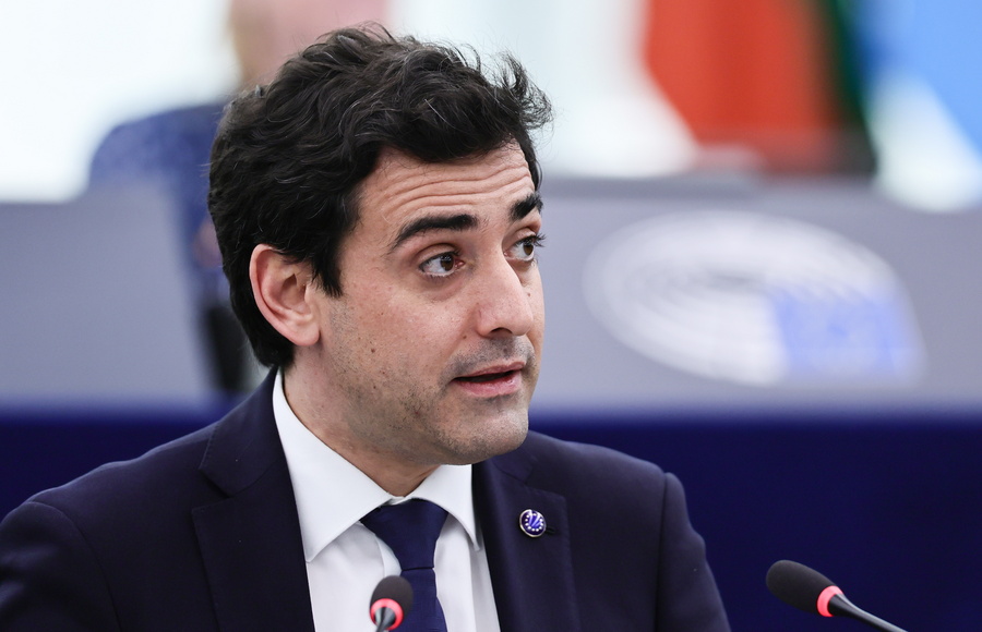 Στεφάν Σεζουρνέ