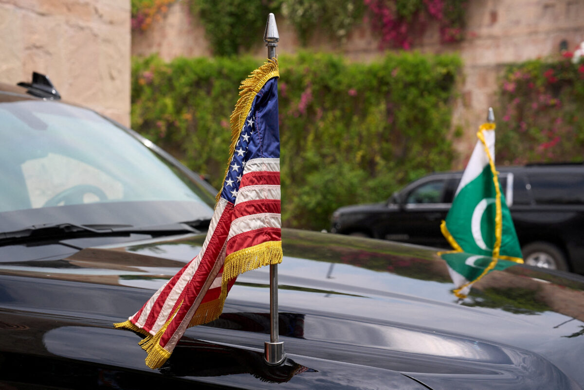 Σημαίες Πακιστάν - ΗΠΑ