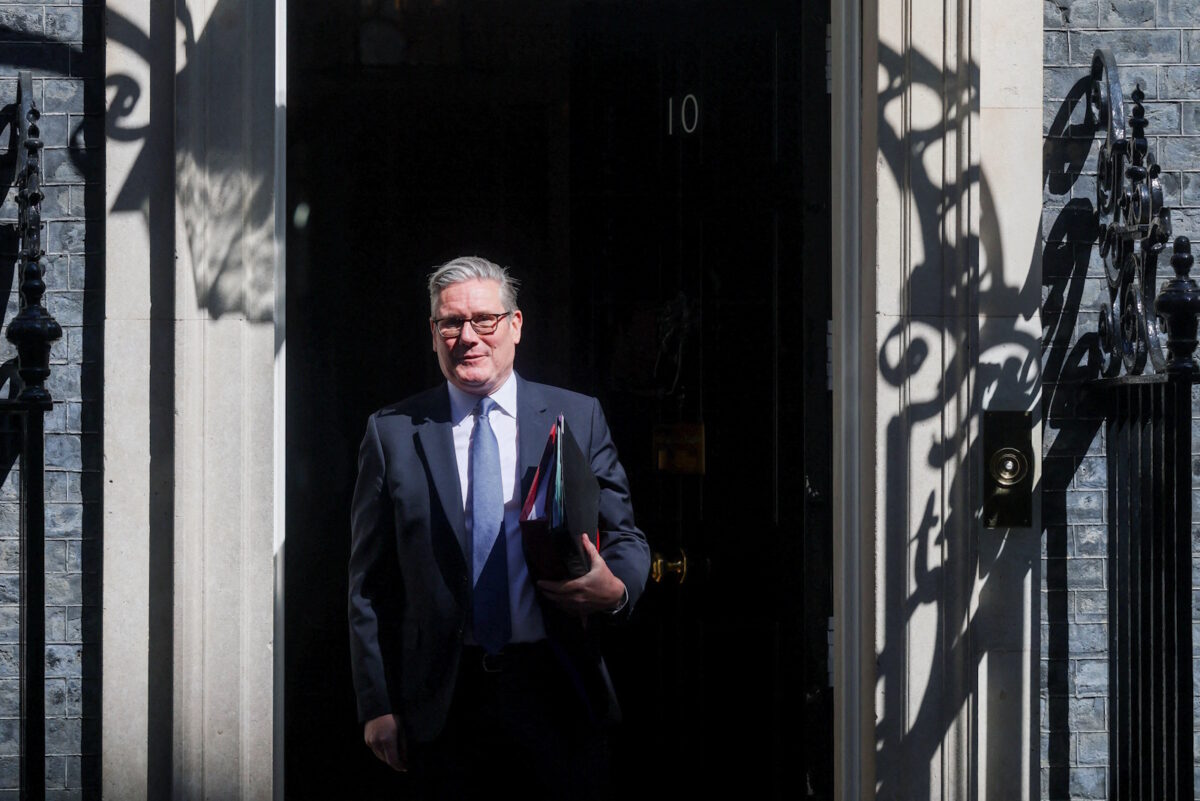 Στάρμερ: Δεν παραιτείται λόγω της εμπλοκής στο σκάνδαλο Επστάιν του πρώην Βρετανού πρέσβη στις ΗΠΑ