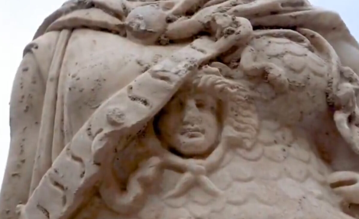 Τουρκία: Αποκαλύφθηκε άγαλμα της θεάς Αθηνάς ύψους 2 μέτρων