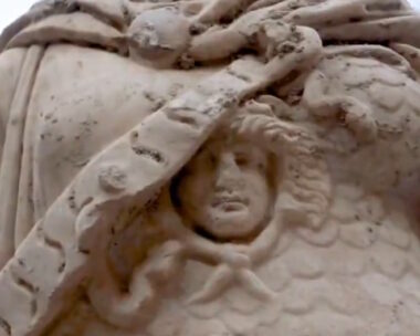 Τουρκία: Αποκαλύφθηκε άγαλμα της θεάς Αθηνάς ύψους 2 μέτρων