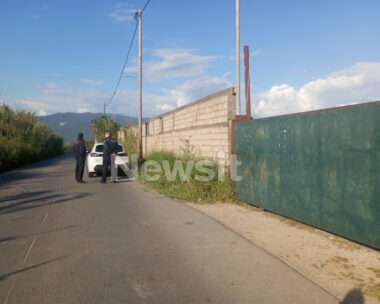 Ο στάβλος στην Καλαμάτα όπου εντοπίστηκε το πτώμα