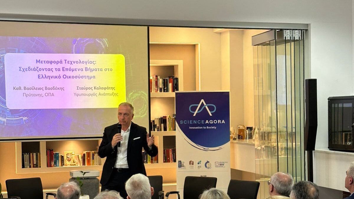 Ο Υφυπουργός Ανάπτυξης, Σταύρος Καλαφάτης