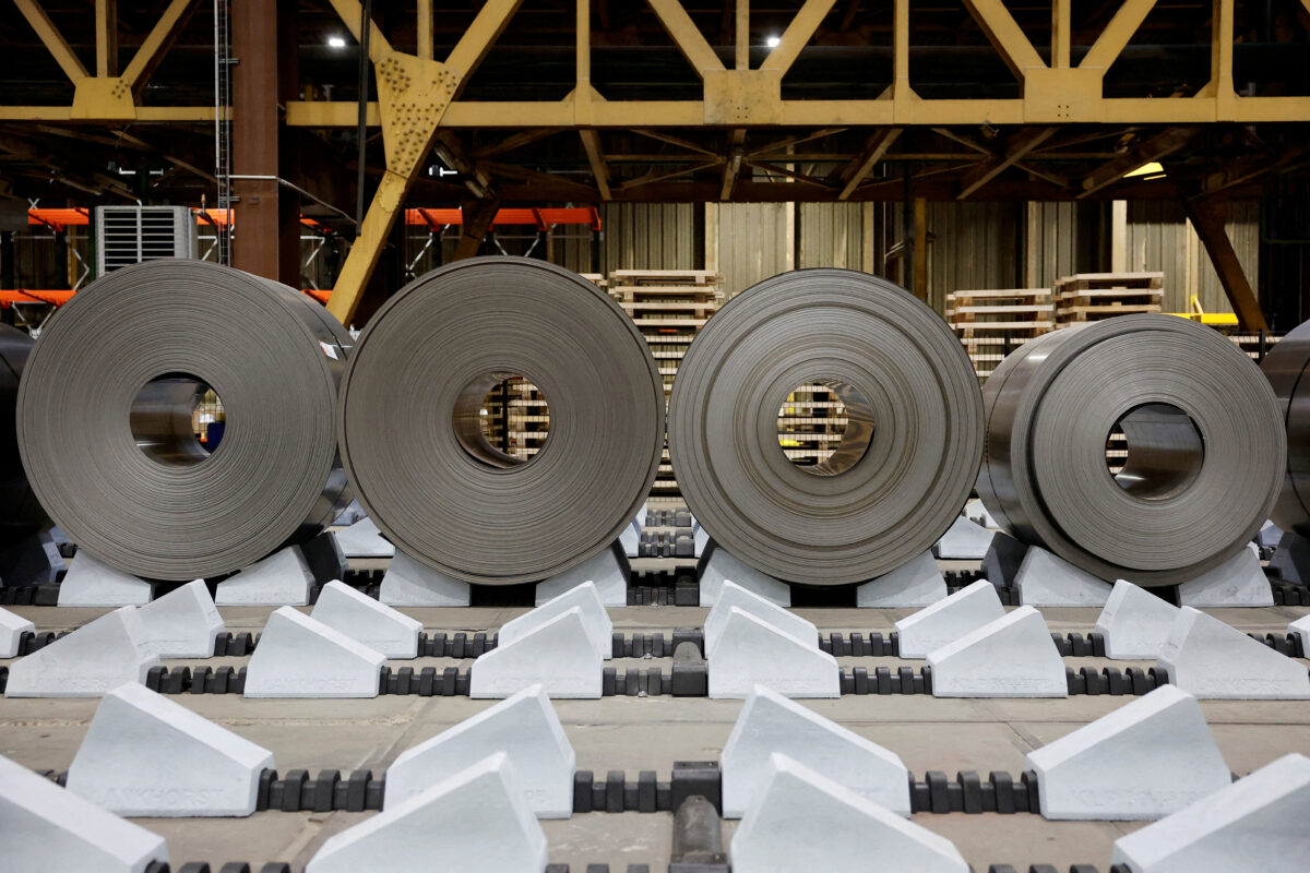 Το Ιράν απαγορεύει τις εξαγωγές χάλυβα μετά τα πλήγματα σε βιομηχανικές εγκαταστάσεις