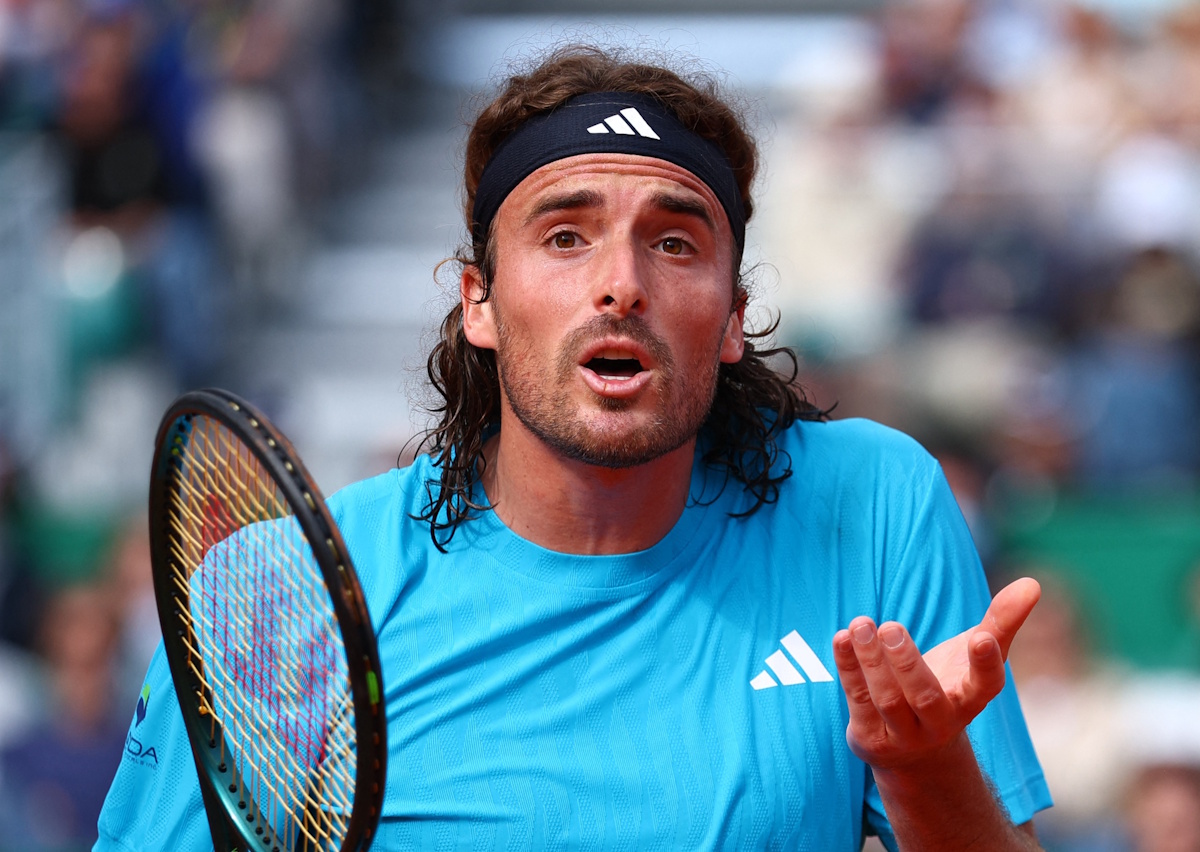 Ο Στέφανος Τσιτσιπάς είχε νεύρα με την umpire του αγώνα του: «Όλη την ώρα σου μιλάει, απαγορεύεται» του είπε και τον χρέωσε με πόντο