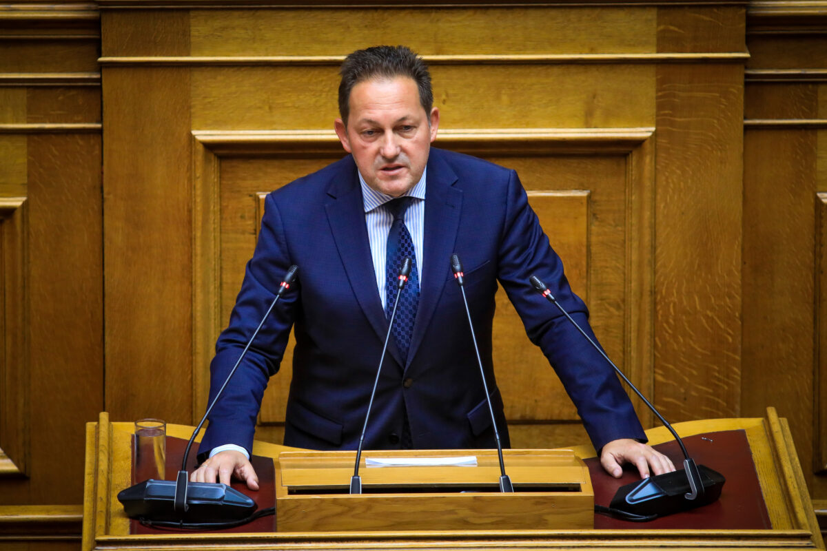 Στέλιος Πέτσας για άρσεις ασυλιών: «Θα απέχω από την ψηφοφορία, ο κόσμος δε θέλει σιωπηλούς βουλευτές»