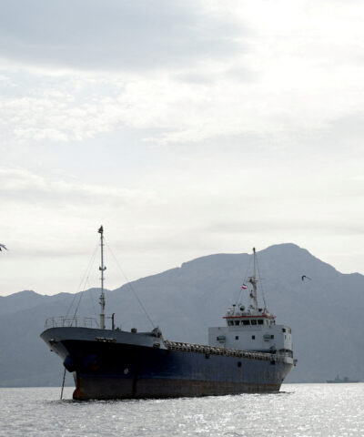 Δεξαμενόπλοιο στα Στενά του Ορμούζ