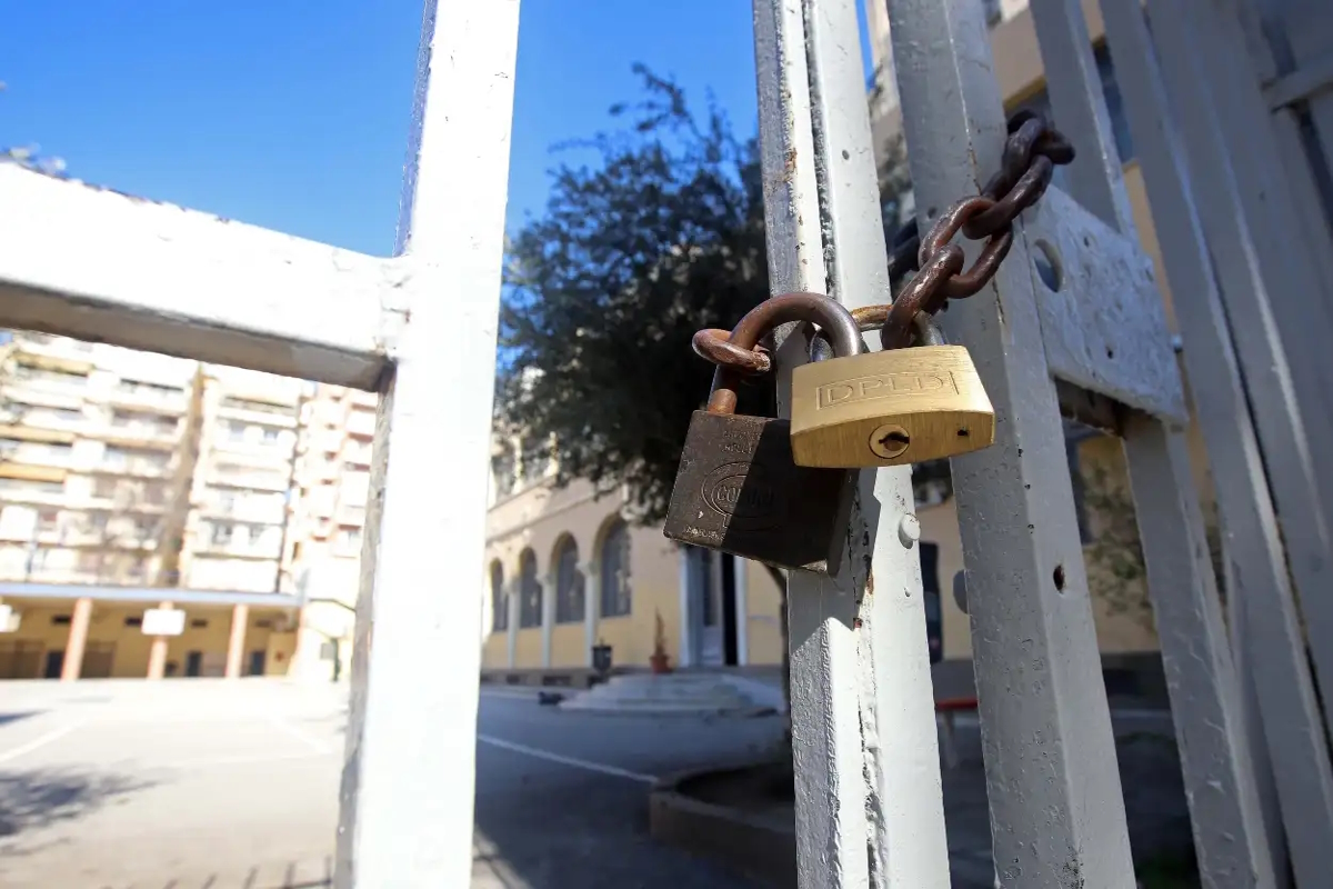 Κλειστό σχολείο