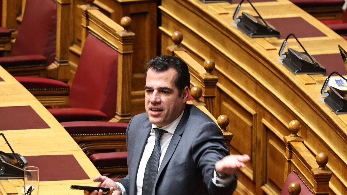 Θάνος Πλεύρης