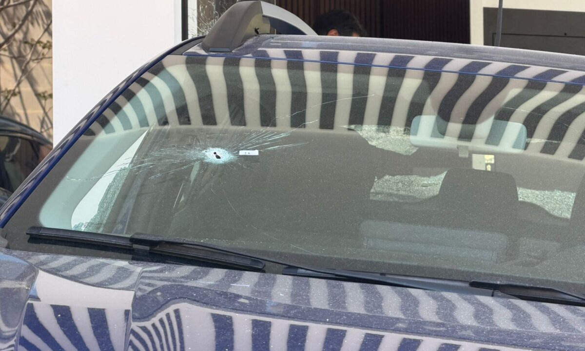 Θεσσαλονίκη: Κύκλωμα εκβιαστών «βλέπουν» πίσω από τους πυροβολισμούς στην επιχείρηση - Ο ρόλος του βαρυποινίτη