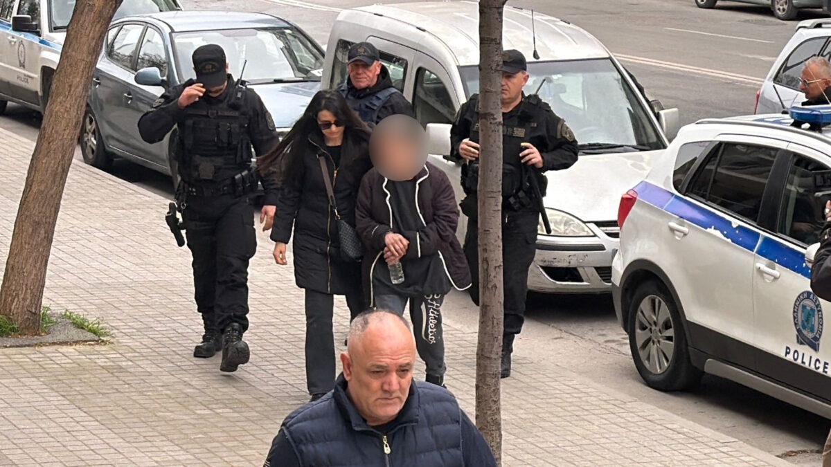 Η 77χρονη στα δικαστήρια της Θεσσαλονίκης