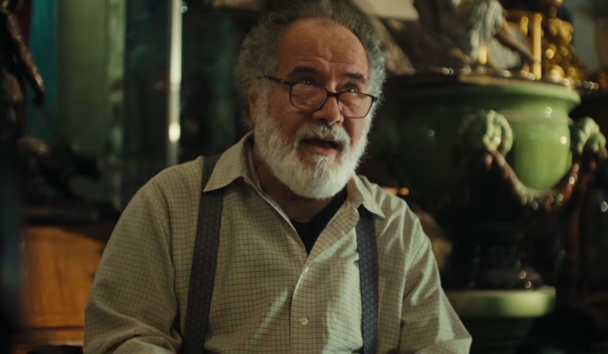 O Apon κυκλοφόρησε το music video του τραγουδιού «Ρεμπέτικο» με πρωταγωνιστή τον Θοδωρή Κατσαφάδο