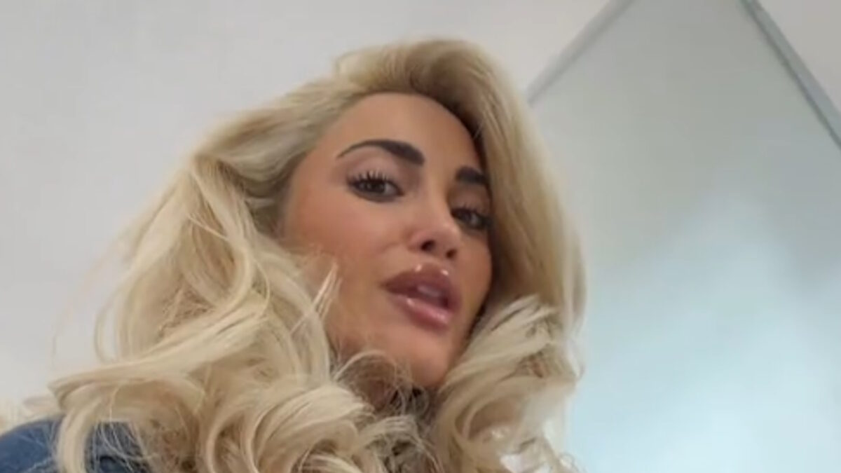 Η Ιωάννα Τούνη στο κομμωτήριο