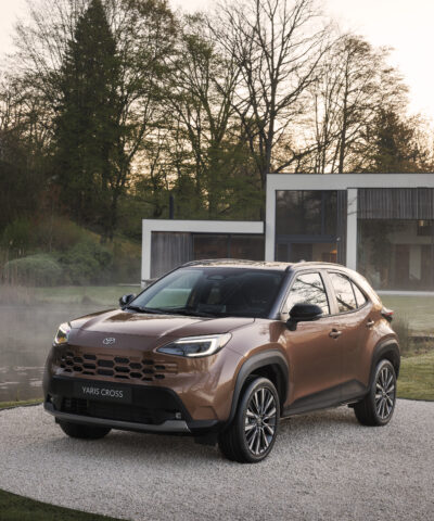 toyota-yaris-cross-hev-2026