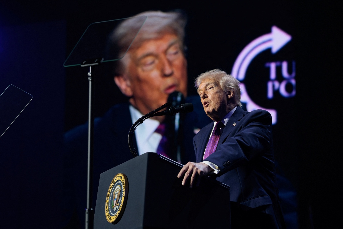 Ο Τραμπ ζητά από το Ιράν να μην εκτελέσει 8 γυναίκες: «Θα ήταν ένα εξαιρετικό ξεκίνημα για τις διαπραγματεύσεις μας»