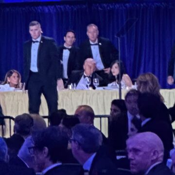 Πυροβολισμοί στο δείπνο των ανταποκριτών του Λευκού Οίκου