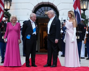 Το ζεύγος Τραμπ με τον βασιλιά Κάρολο και την Καμίλα