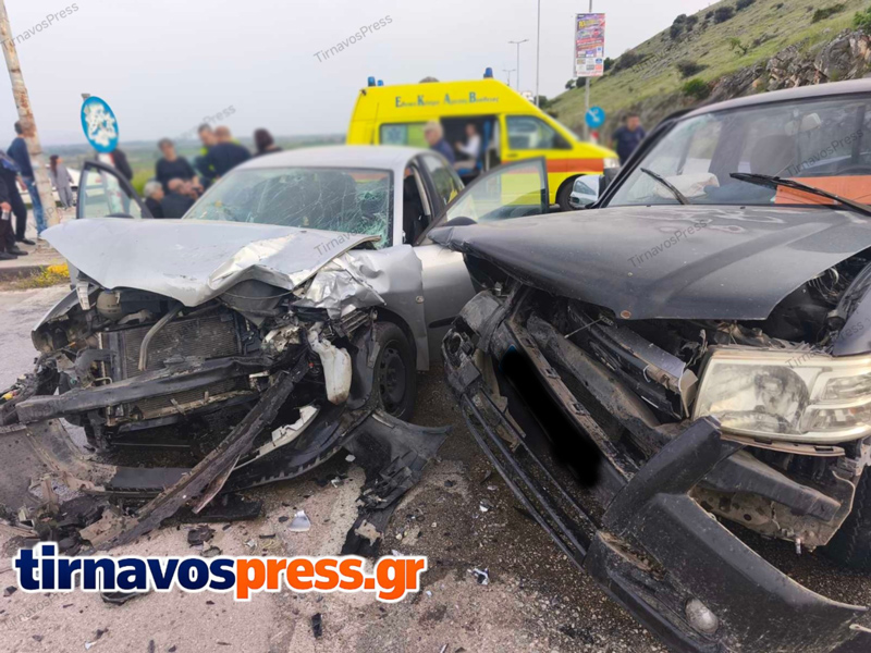 Τροχαίο με 5 τραυματίες στην Εθνική Οδό Λάρισας - Κοζάνης