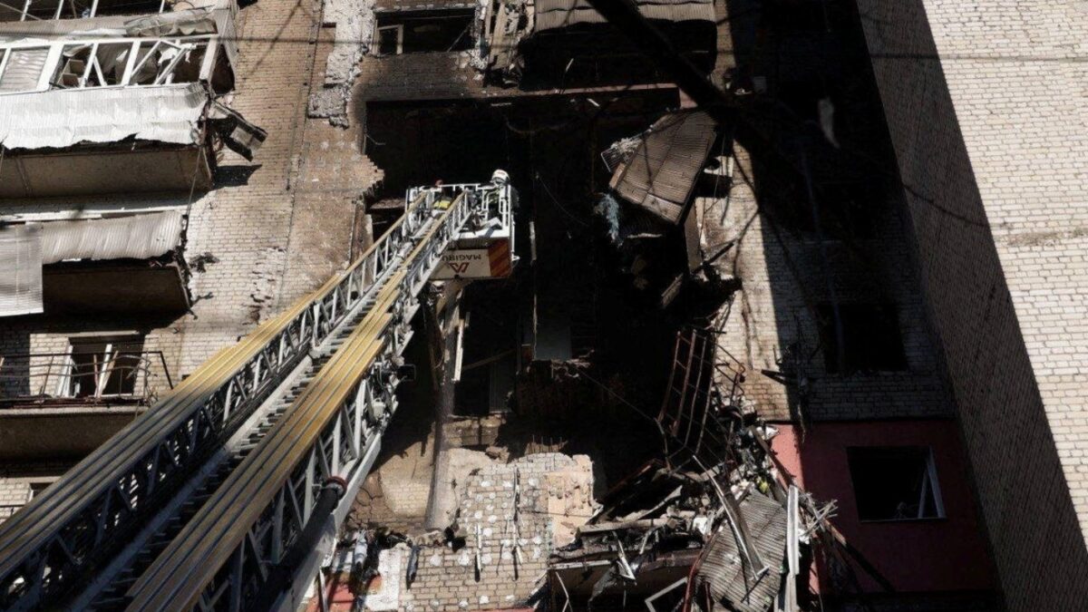 Καταστροφές σε κτίριο στην Οδησσό