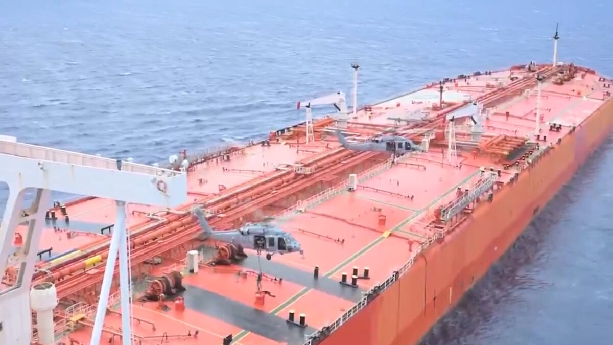 Η στιγμή που Αμερικανοί στρατιώτες κάνουν νηοψία στο M/V Tifani