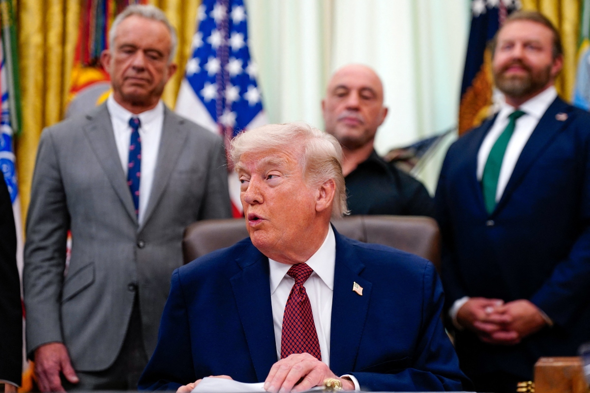 Οι δημοσκοπήσεις «καίνε» τον Ντόναλντ Τραμπ: Οι Αμερικανοί τον κατηγορούν για την αύξηση στις τιμές των καυσίμων πριν τις κρίσιμες ενδιάμεσες εκλογές