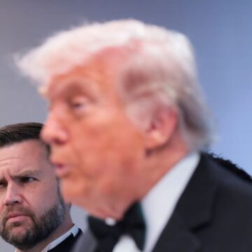 Ο Ντόναλντ Τραμπ και ο Τζέι Ντι Βανς