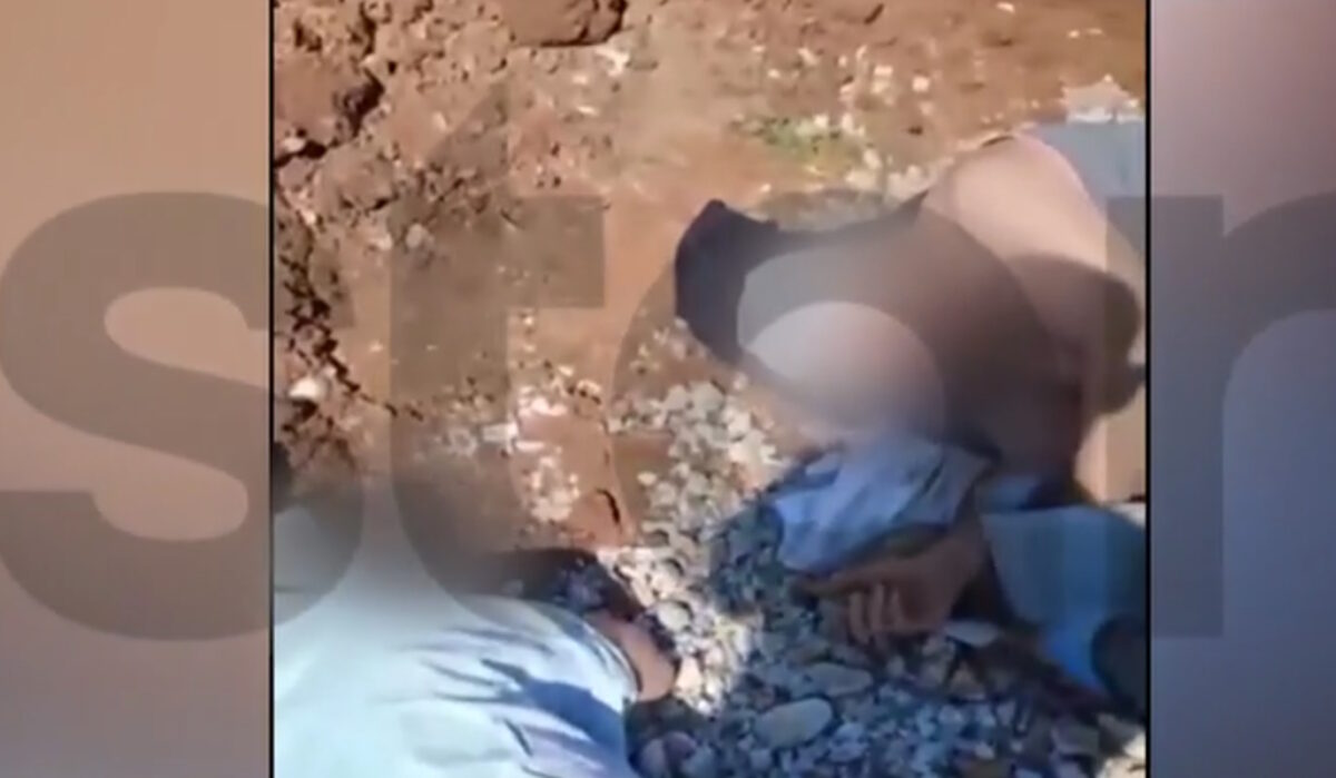 Βάρκιζα: Πατέρας και γιος καταπλακώθηκαν από πέτρες σε παραλία - «Φώναζαν βοήθεια, ήταν καλυμμένοι με χώμα»