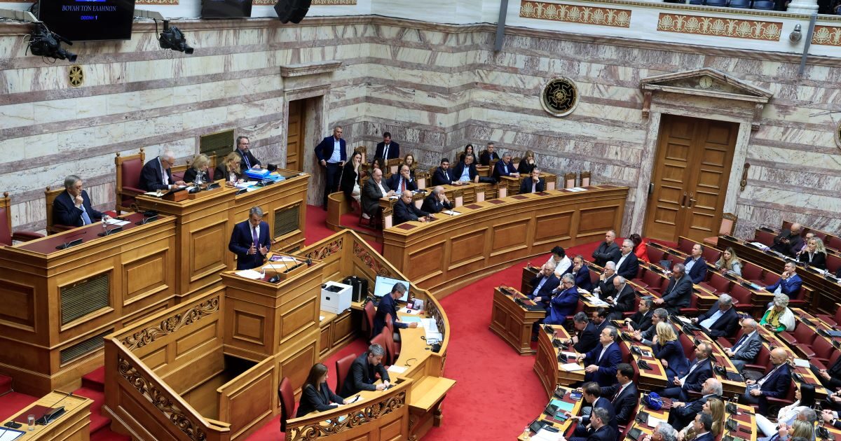 Σε τρεις γραμμές η ΚΟ της ΝΔ για την άρση ασυλίας των 13 – Οι κινήσεις στο παρασκήνιο για να περιοριστούν οι διαρροές 