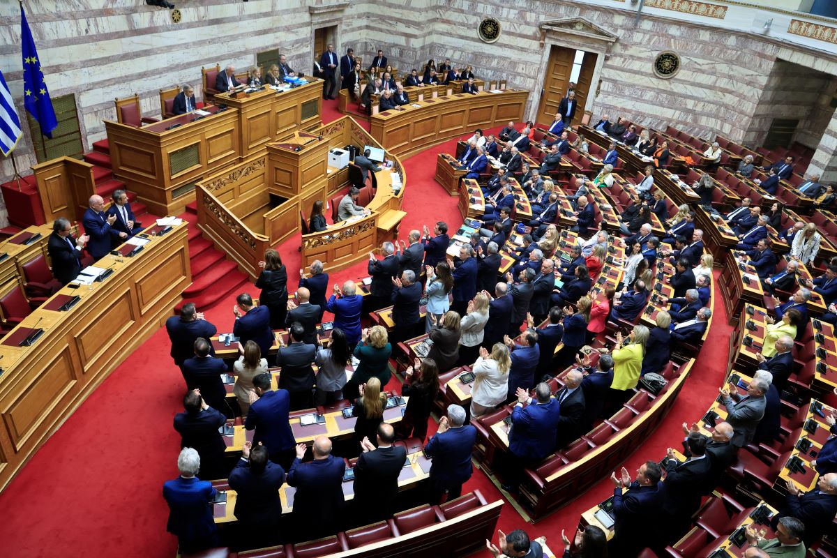 Live η συζήτηση στη Βουλή για την άρση ασυλίας των 13 βουλευτών της ΝΔ - Πώς θα γίνει η ψηφοφορία