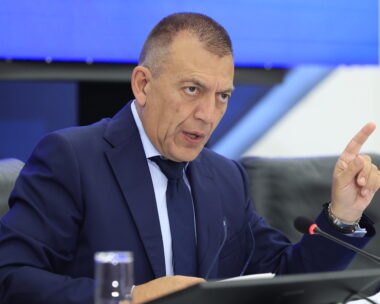 Ο Γιάννης Βρούτσης