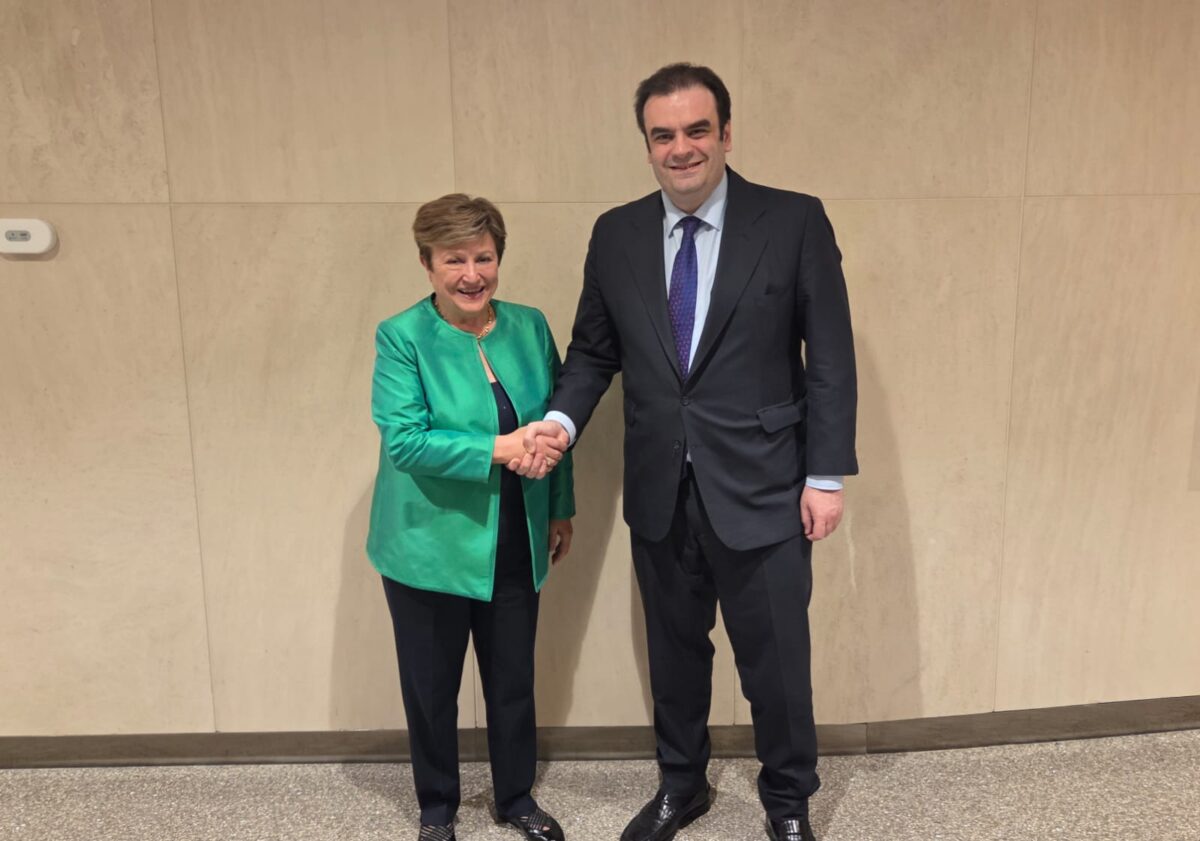 Ο Κυριάκος Πιερρακάκης με την Κρισταλίνα Γκεοργίεβα