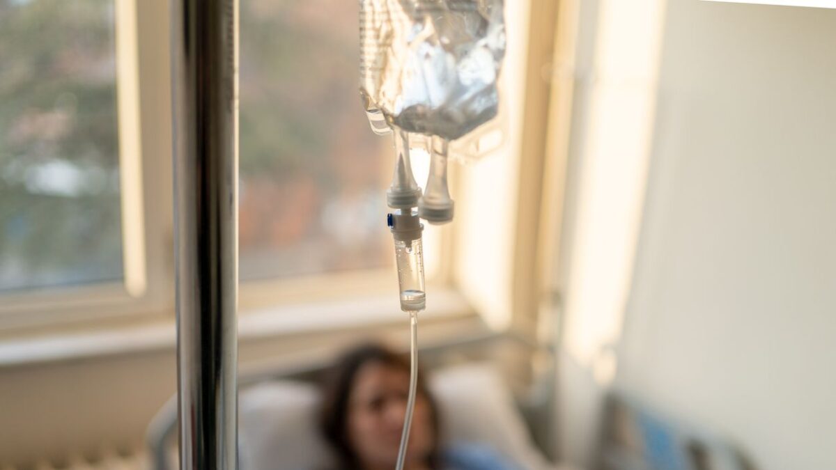 Γυναίκα σε κλινική